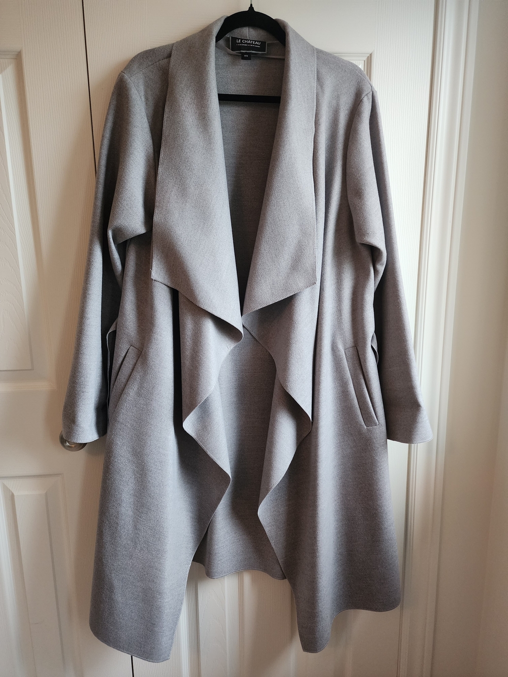Le Chateau Gray Waterfall Tie-Waist Coat Size SM - Picture 5 of 10